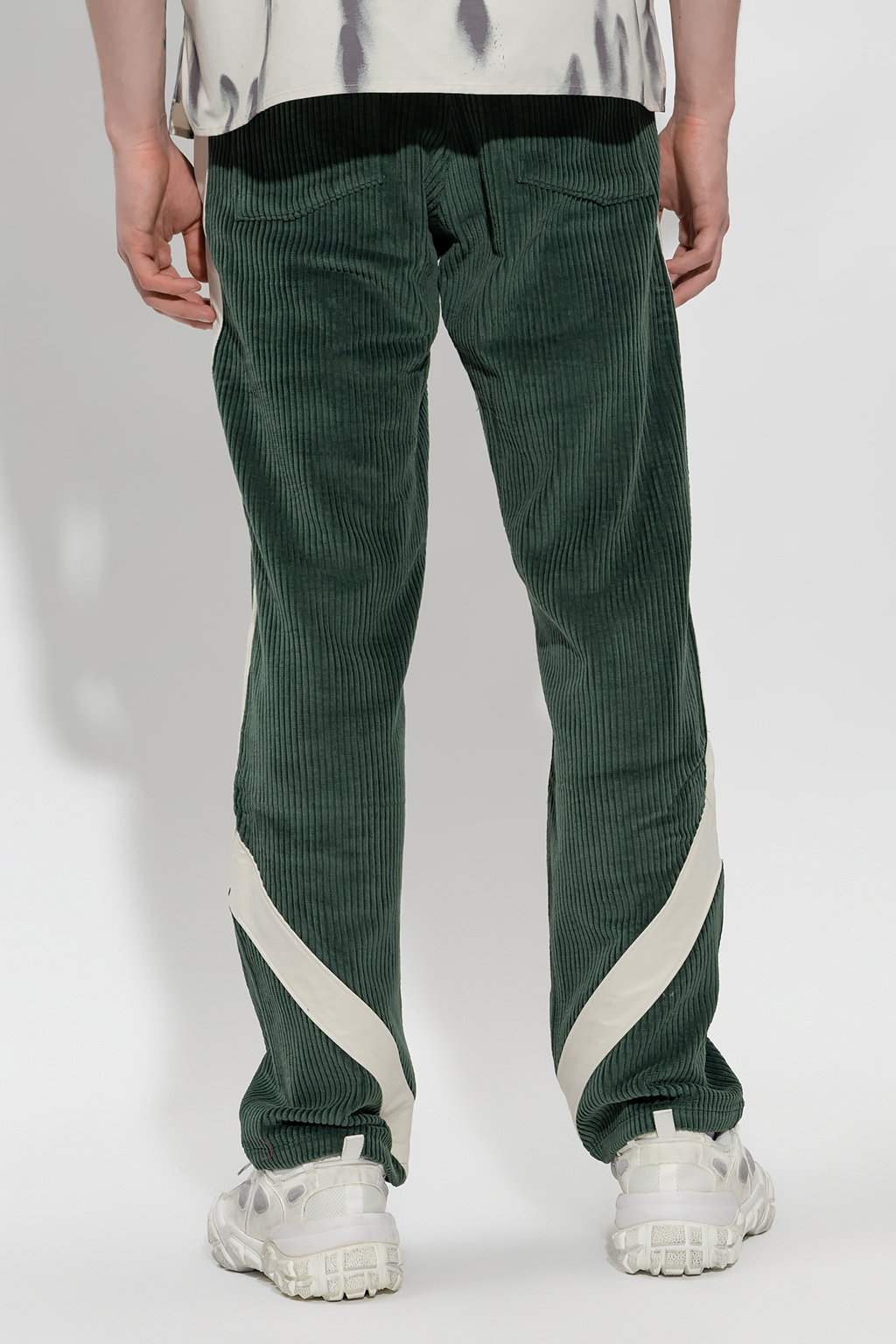 【WOOHWA】GRUN CORDUROY PT Washed Green Men's Stretch Corduroy Easy Shorts | Mugsy